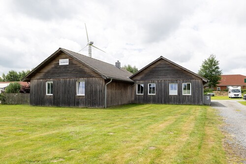 Betriebsleiterwohnhaus im Gewerbegebiet "Tükeslih" in Silberstedt