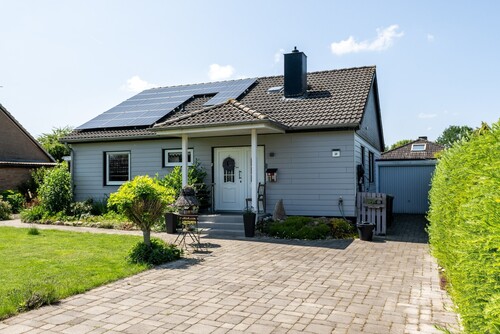 Gemütliches Einfamilienhaus auf sonnigem Grundstück