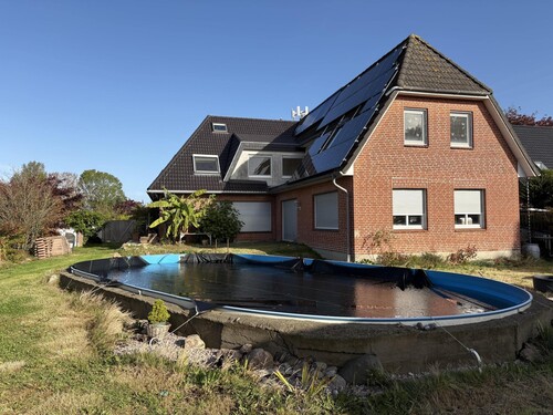 Großzügiges Einfamilienhaus in idyllischer Wohnlage