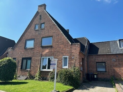 Doppelhaushälfte/Reihenhaus im Norden der Stadt