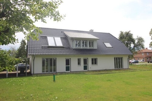 Modernes neu aufgebautes Wohnhaus mit viel Platz zum Wohlfühlen