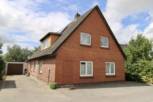 Einfamilienhaus mit Garten in zentraler Lage – Ihr Traumzuhause wartet!