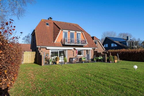Repräsentatives Friesenhaus mit Garage in exclusiver Lage mit unverbaubarem Südblick