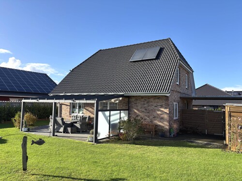 Modernes Einfamilienhaus mit Wohlfühlcharakter – energieeffizient, hell und wertig ausgestattet