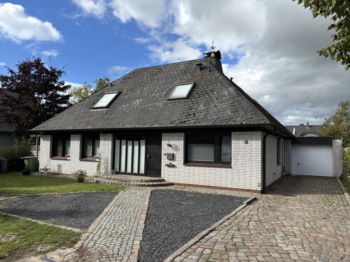 Großzügiges Wohnen mit Charakter – ideal für ein oder zwei Einheiten